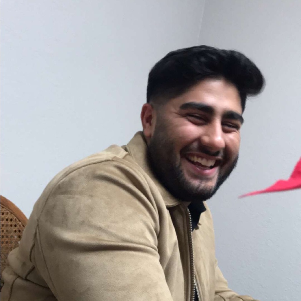 Meet your Posher, Karan